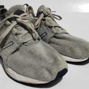 New Balance/ Talla: Usa 9/5 Cm: 26.5 Poco Uso Por Favor, medir el pie antes de comprar.